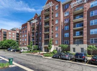 390 W Mahogany Ct UNIT 310, Palatine, IL 60067