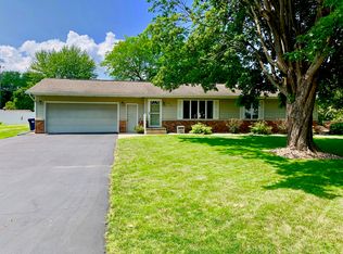 472 Sycamore St, Onalaska, WI 54650