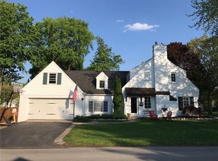 420 Sagamore Dr, Rochester, NY 14617