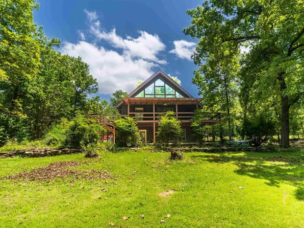 27 Oho Dr, Cherokee Village, AR 72529