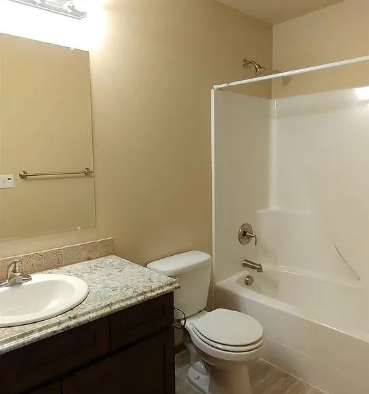 Court C Townhomes# — Photo 10