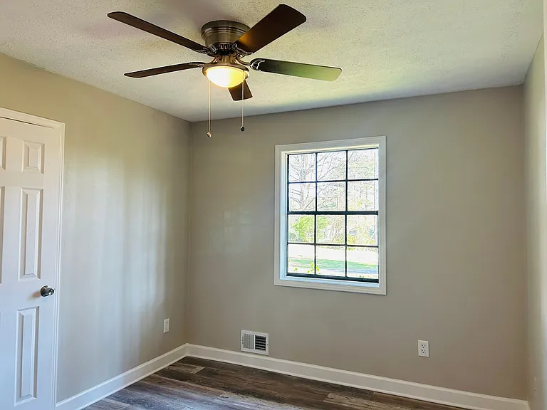 6165 Radford Dr — Photo 21