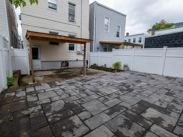 6 Apollo Street image 31 of 38