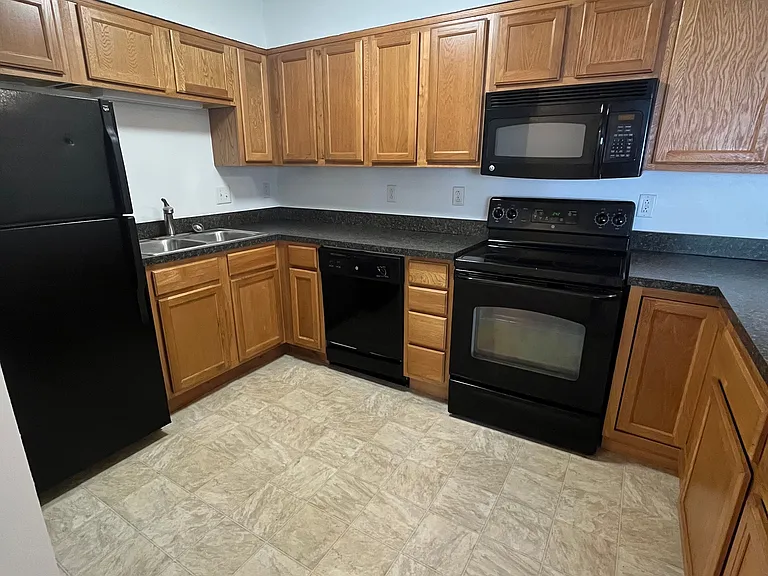 Cascades Pointe — Photo 46