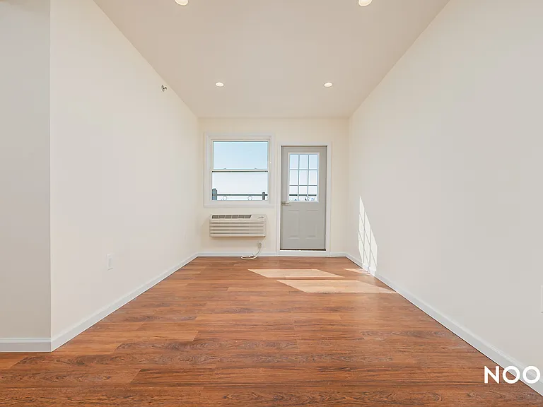 2203 Clarendon Rd #2A — Photo 15