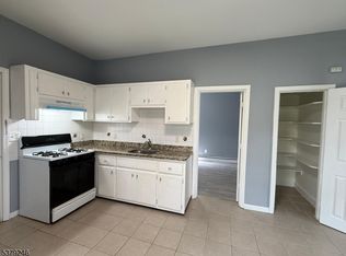 385 Highland Ave #2F, Passaic, NJ 07055