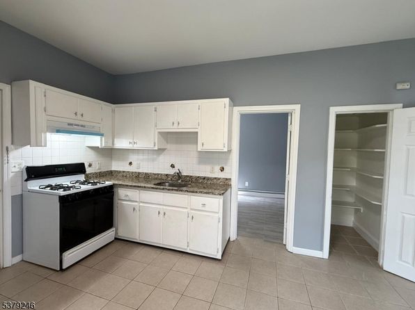 385 Highland Ave #2F
