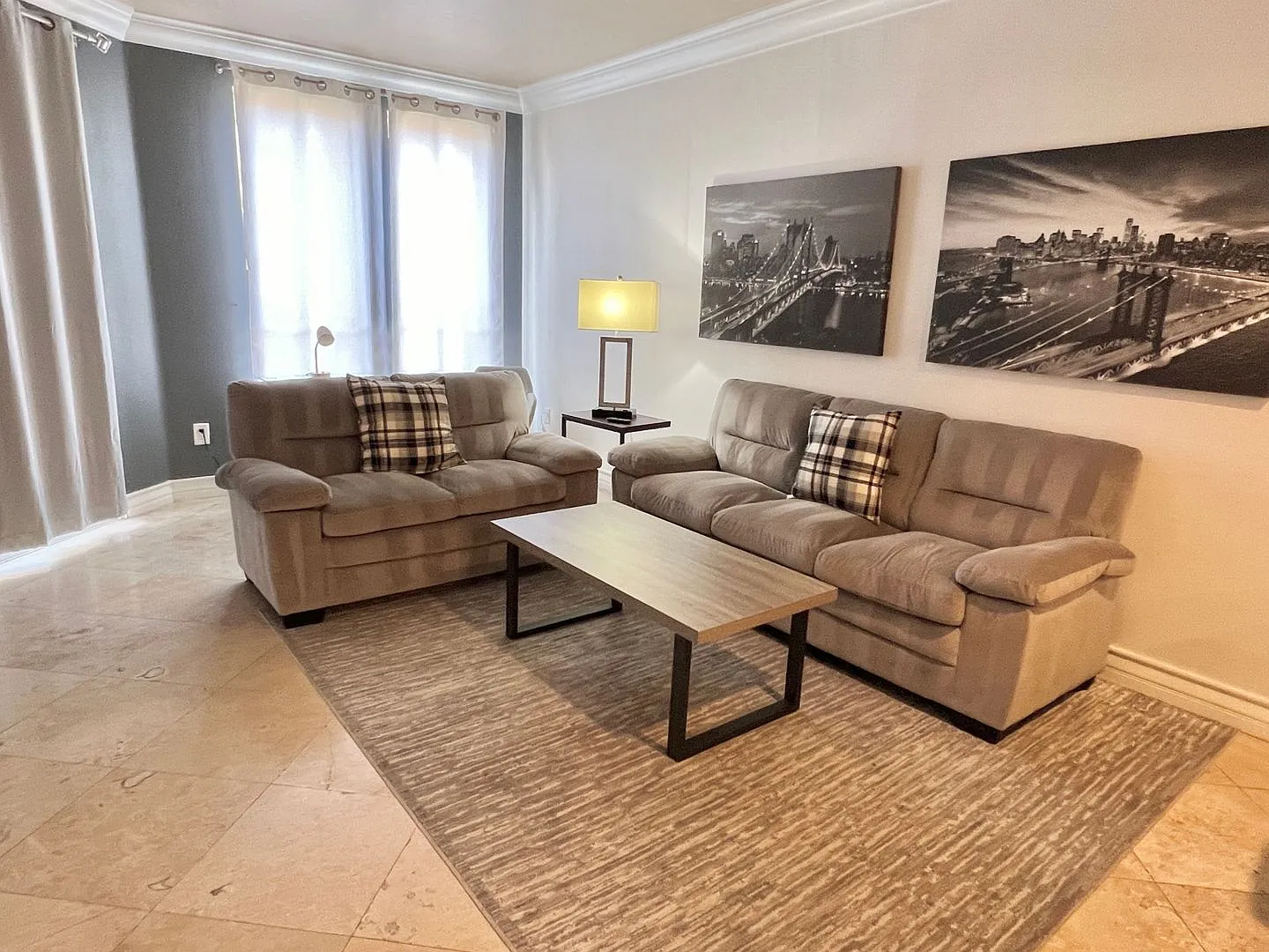 Luxurious 2 Bed/2 Bath Condo: Resort Living Just Minutes from the Las Vegas Strip! — Photo 2