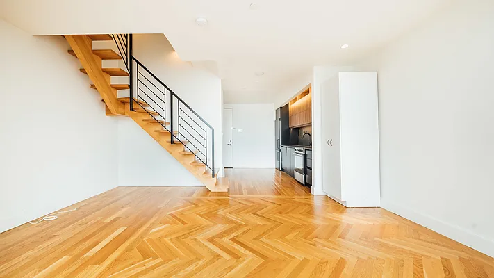 Rented by Nooklyn NYC LLC | media 52