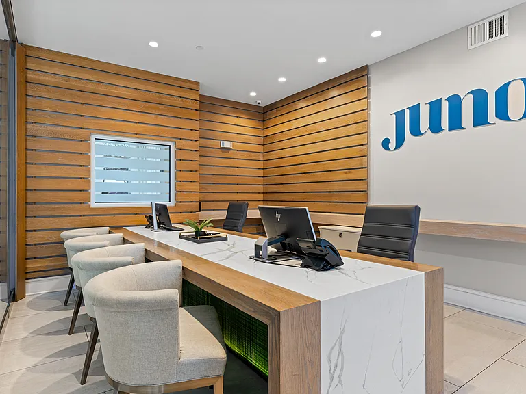 Juno Winter Park — Photo 18
