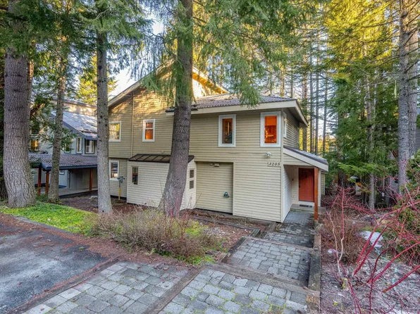 3205 Arbutus Dr, Whistler, BC V8E 0B8