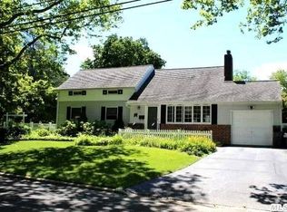 23 Cordell Pl, East Northport, NY 11731
