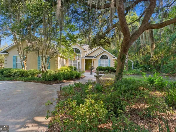 390 Harbor View Dr, Woodbine, GA 31569