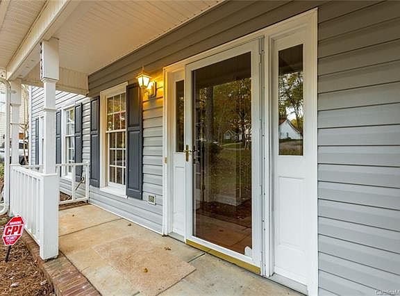 3rd image of 2729 Kirkholm Dr