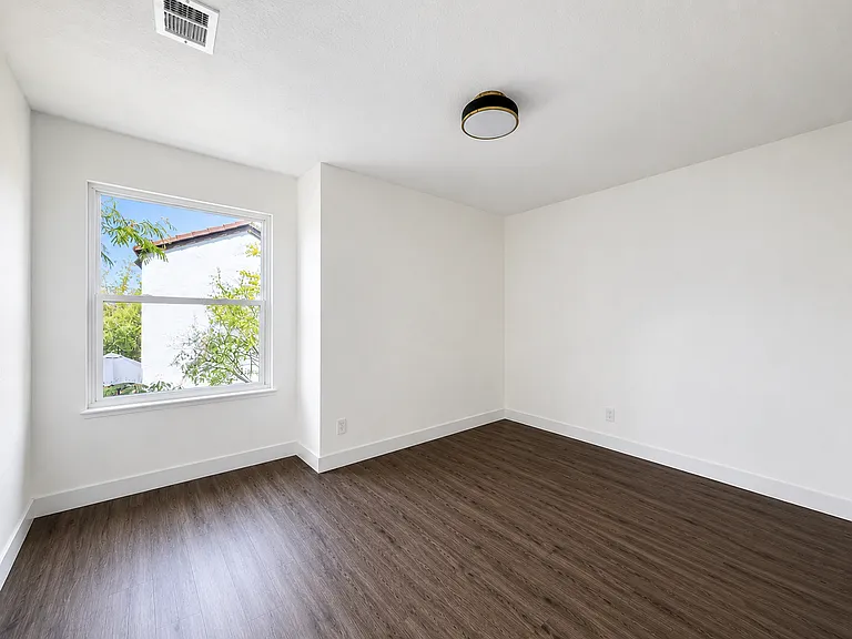 1409 Bel Air Dr #A — Photo 27