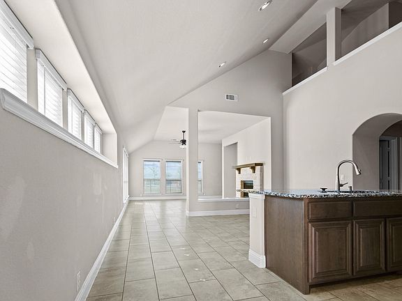 3rd image of 4706 Belladonna Ct