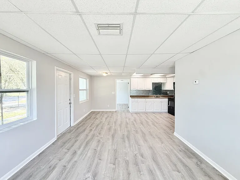 617 Pent St — Photo 13