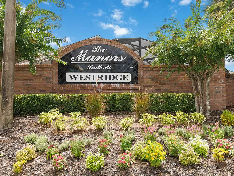 1550 Casterton Cir — Photo 26