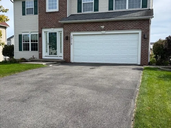 131 Chesapeake Lndg, West Henrietta, NY 14586