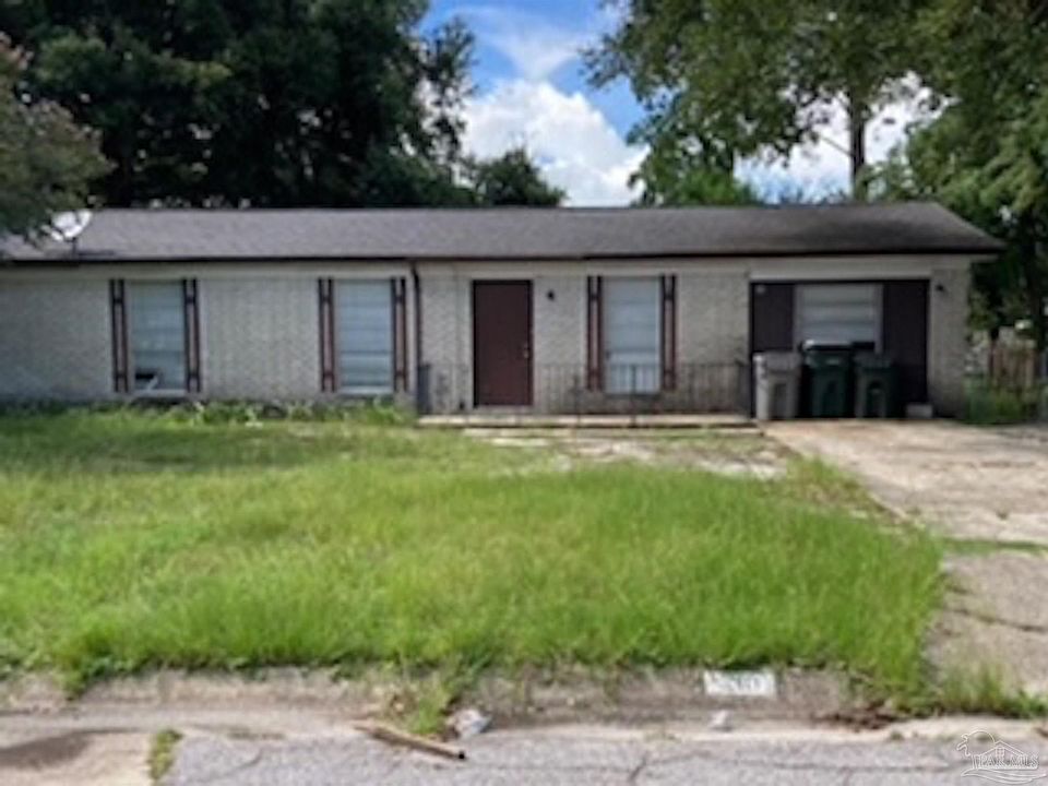 1st image of 210 Corrydale Dr
