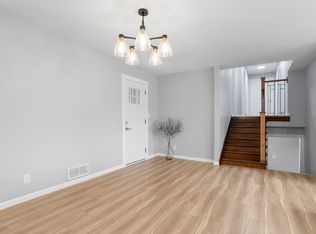 2203 Edgebrook Dr, Rockford, IL 61107