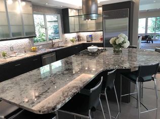 3661 Woodward Pl, Jackson, MS 39216