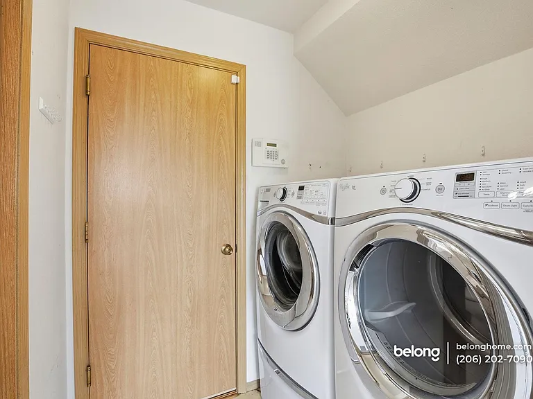 4814 72nd Dr NE — Photo 4