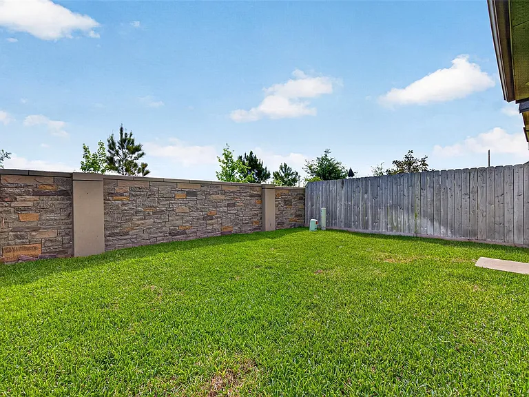 5703 Foggy Vine Ct — Photo 42