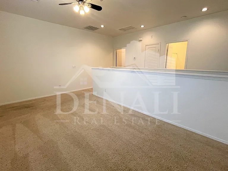 1225 N 36th St #1114 — Photo 15