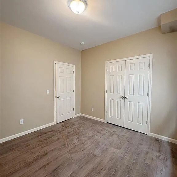 162 Van Buren St — Photo 2