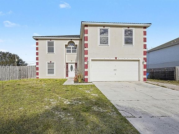 2nd image of 194 Abalone Rd NW