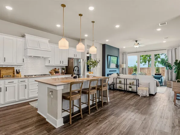 752 Fletcher Dr, Fate, TX 75087