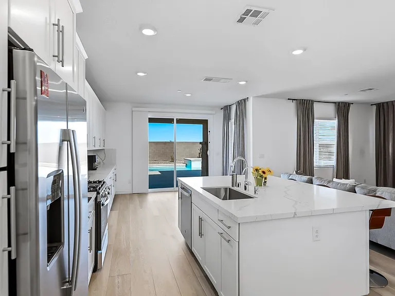 290 Robson Ridge Ln — Photo 12
