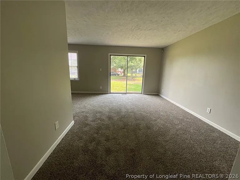 1365 Greenock Ave — Photo 5