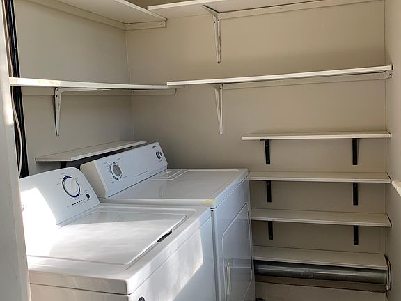 4th image of 365 Brewster St #2