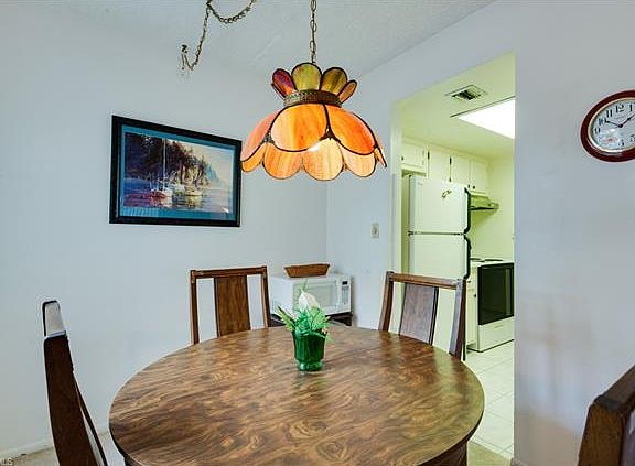 5th image of 2366 E Mall Dr APT 202