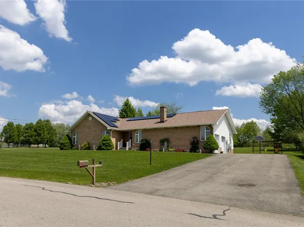 231 Arrowhead Dr, Slippery Rock, PA 16057