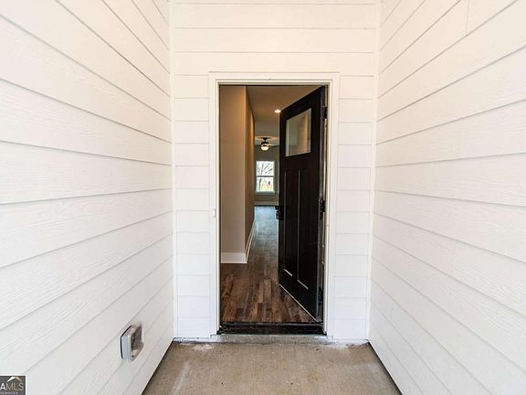 5th image of 26 Blackberry Rdg