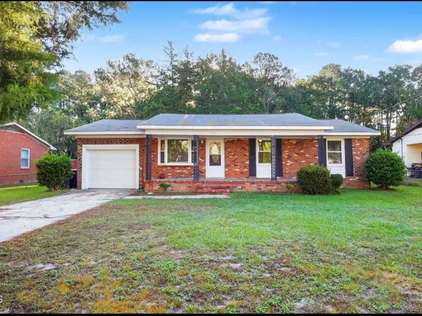 1012 Lisa Cir, Spring Lake, NC 28390