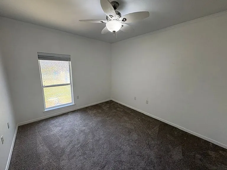 83 Lake Lorraine Cir — Photo 21