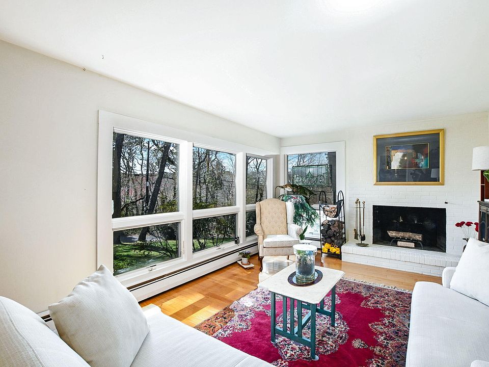 1st image of 33 Lorraine Road