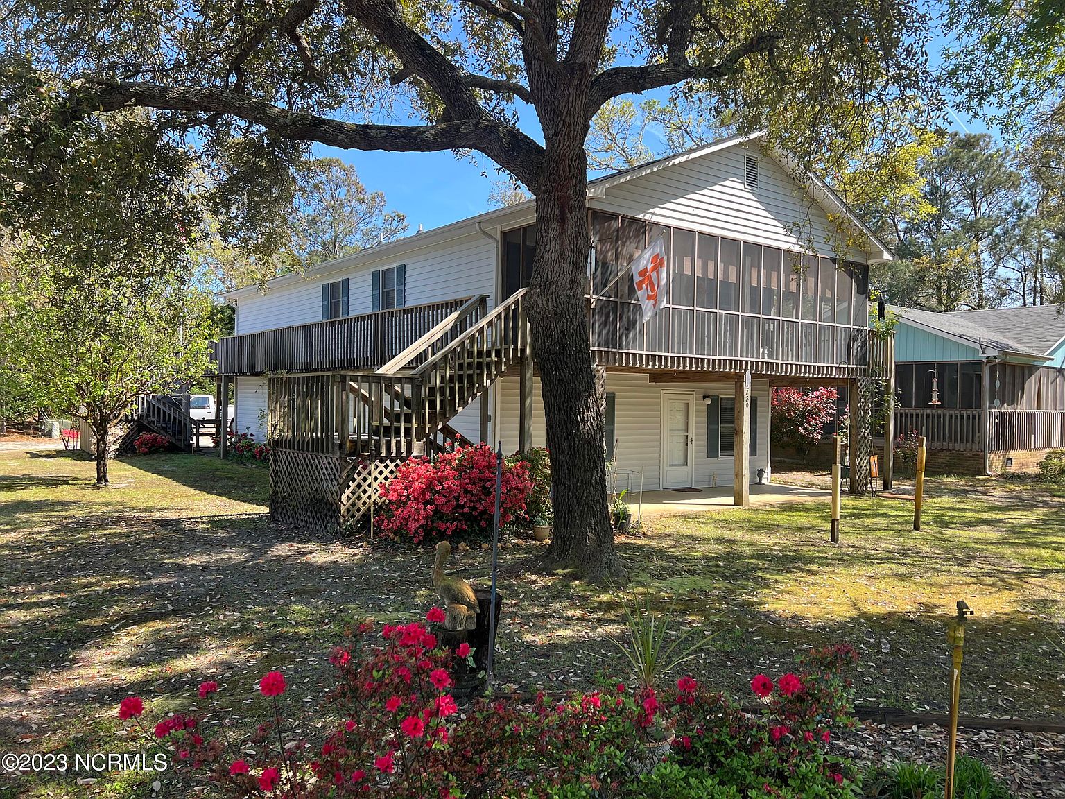 230 NE 45th Street, Oak Island, NC 28465 Zillow