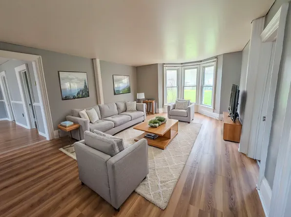 34 Forsythe St #1, Fort Erie, ON L2A 1X2