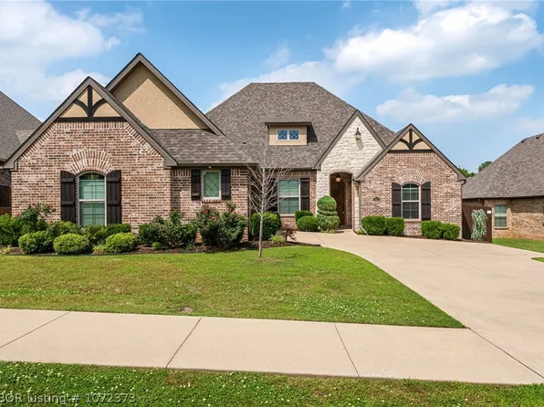 8521 Gatehouse Way, Fort Smith, AR 72916