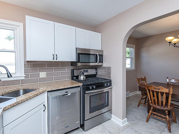 Newer stainless appliances