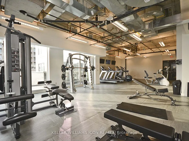 111 Champagne Ave S #511 — Photo 21