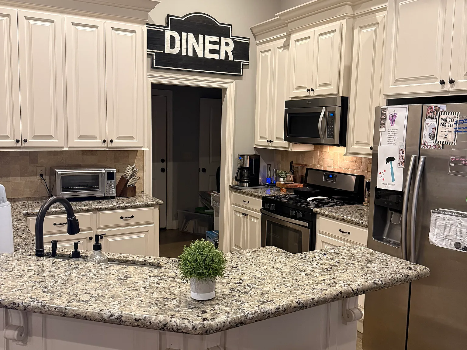 3 bed, 1550 sqft, $2,495 — Photo 3