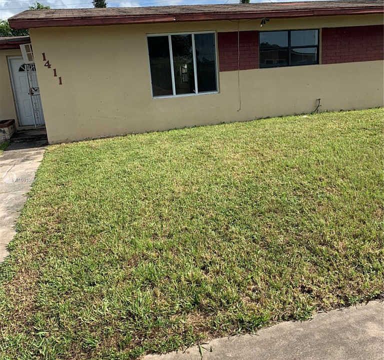 1st image of 1411 NW 179th St