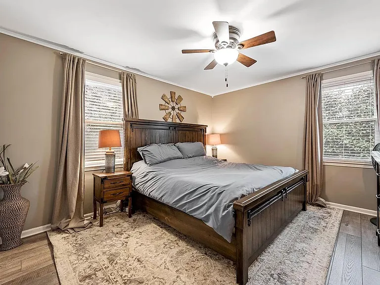 4816 Shadescrest Dr — Photo 9