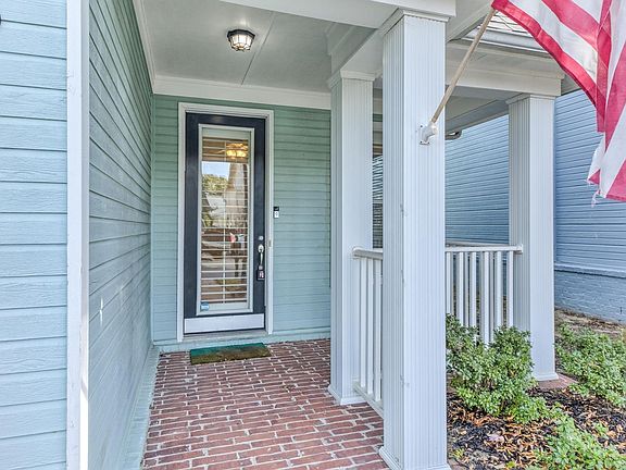 3rd image of 1334 Harbor Park Dr